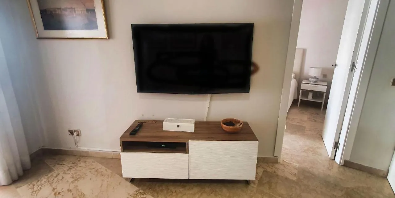 Great One-Bedroom Apartment For Holiday Rental Marbella